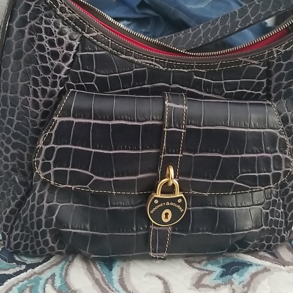 Dooney & Bourke